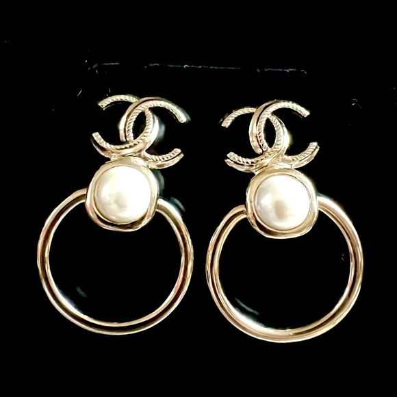 CHANEL Jewelry - Chanel Pearl CC Drop earrings